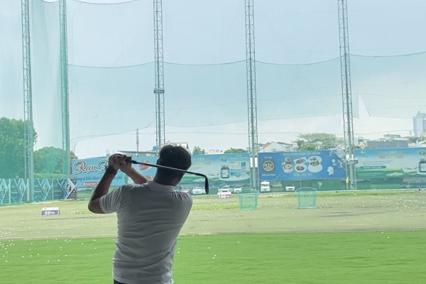 Khách hàng trúng thưởng dịp lễ 30/4 - 1/5